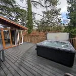Hot Tub 3 Bed - Fallbarrow - Windermere Chalet