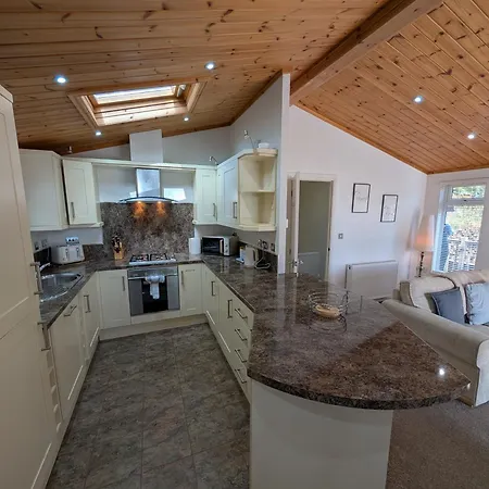 Шале Hot Tub 3 Bed - Fallbarrow - Windermere Боунес-он-Уиндермер