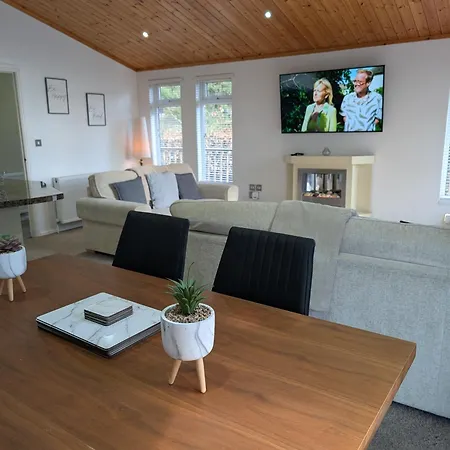 Hot Tub 3 Bed - Fallbarrow - Windermere *