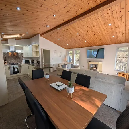 Hot Tub 3 Bed - Fallbarrow - Windermere Шале Боунес-он-Уиндермер