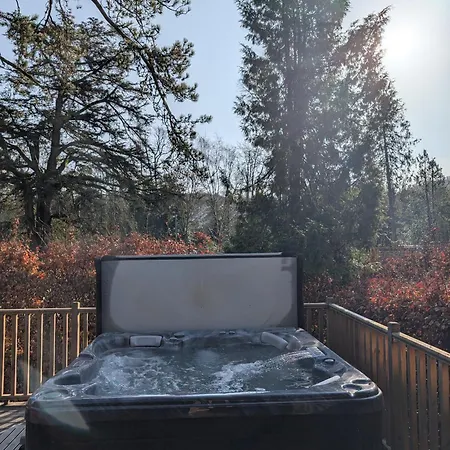 Chalet Hot Tub 3 Bed - Fallbarrow - Windermere *