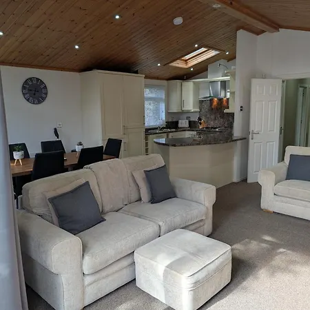 Hot Tub 3 Bed - Fallbarrow - Windermere Chalet *