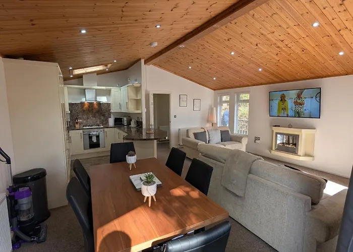 Chalet Hot Tub 3 Bed - Fallbarrow - Windermere *