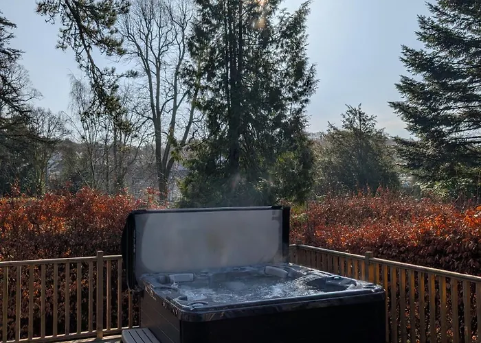 Chalet Hot Tub 3 Bed - Fallbarrow - Windermere *