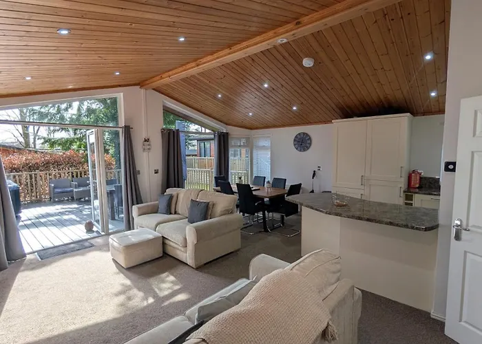 Hot Tub 3 Bed - Fallbarrow - Windermere * Bowness-on-Windermere