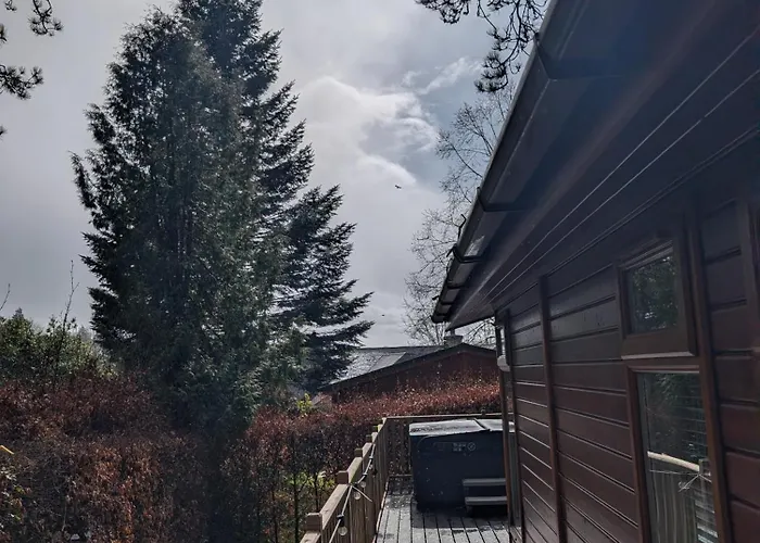 Chalet Hot Tub 3 Bed - Fallbarrow - Windermere *