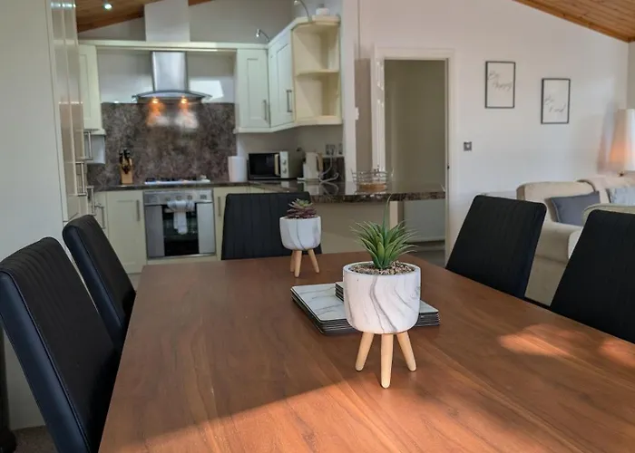 Hot Tub 3 Bed - Fallbarrow - Windermere Chalet *