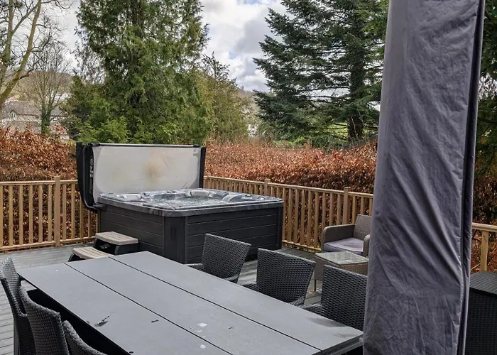 Chalet Hot Tub 3 Bed - Fallbarrow - Windermere
