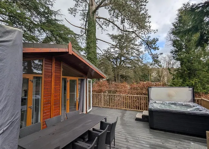 Hot Tub 3 Bed - Fallbarrow - Windermere Chalet Bowness-on-Windermere