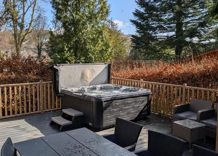 Hot Tub 3 Bed - Fallbarrow - Windermere * Bowness-on-Windermere