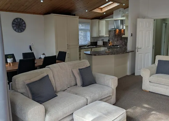 Hot Tub 3 Bed - Fallbarrow - Windermere Chalet *
