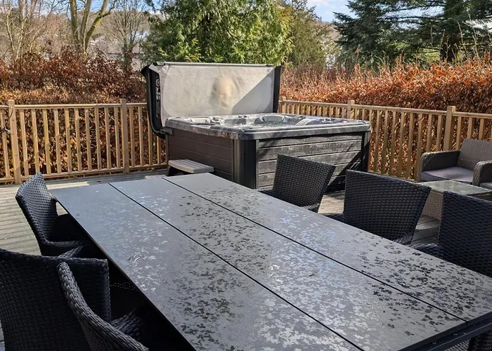 Hot Tub 3 Bed - Fallbarrow - Windermere Chalet Bowness-on-Windermere